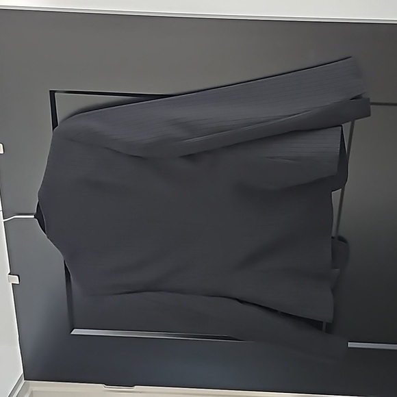 Tahari Petite Blazer - Picture 3 of 3